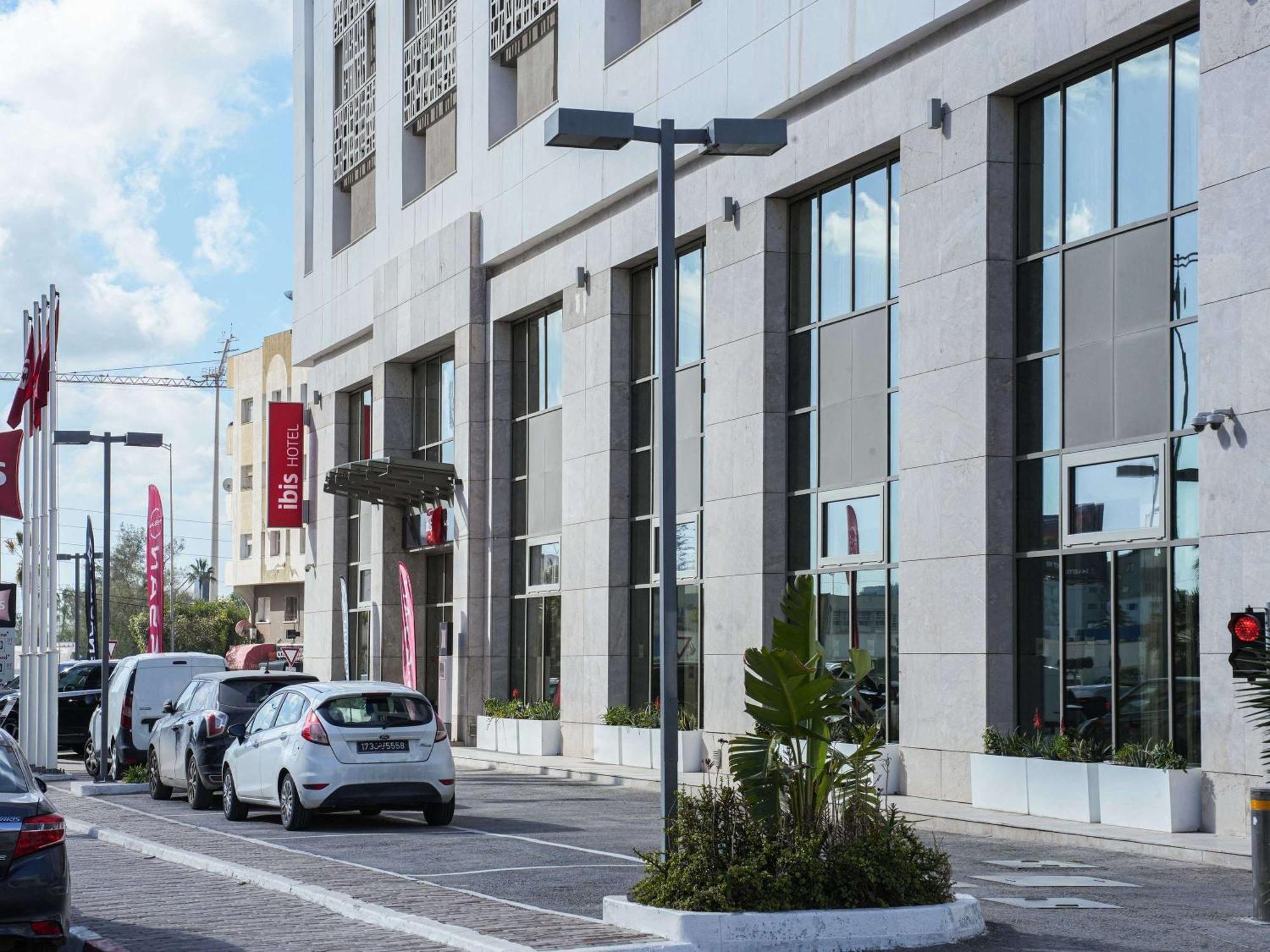 Ibis Sfax Hotel Exterior foto